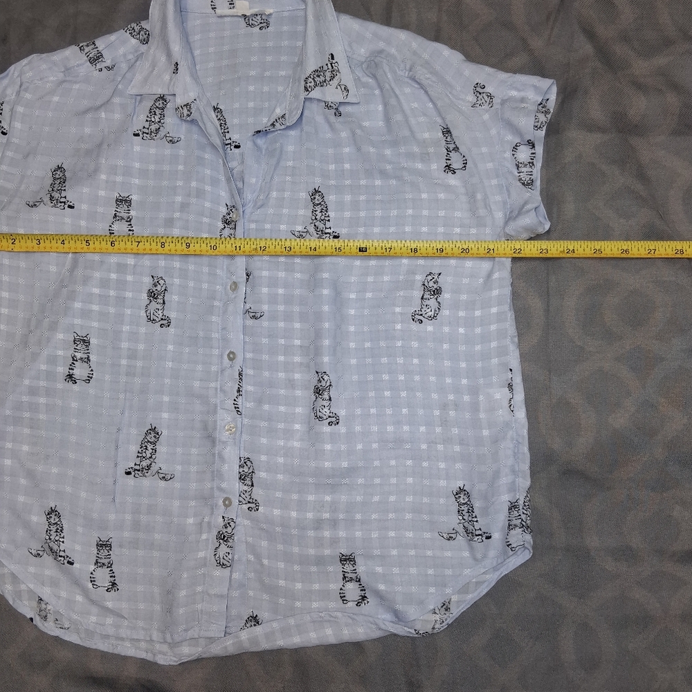 JANE+DELANCEY size S Sky Blue Button Down Shirt with Cat Design 100% Rayon - Picture 15 of 16